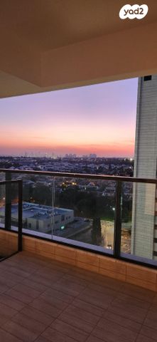 דירה, יונה וולך 7, גרין פארק החדשה, הוד השרון