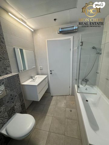 גג/ פנטהאוז, מלחמת ששת הימים 1, מרכז העיר, חדרה