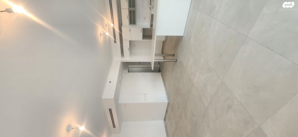 דירה, יונה וולך 7, גרין פארק החדשה, הוד השרון