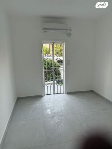 דירת גן, ירמיהו 20, נאות יהודית ונווה ארזים, חולון