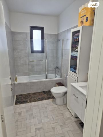 דירה, דרך ארץ 102, שאר העיר, חריש