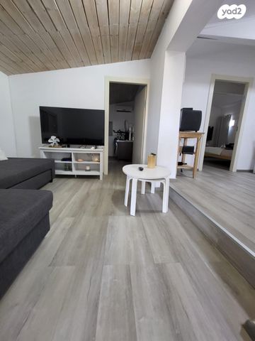 דירת גן, קדמת צבי, קדמת צבי, קדמת צבי