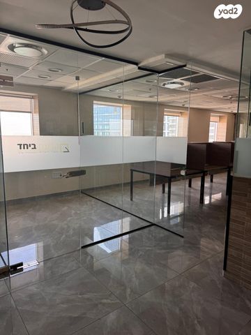משרדים, דרך זאב ז'בוטינסקי 7, בורסה, רמת גן