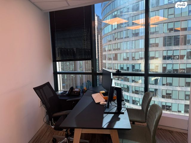 משרדים, היצירה 3, בורסה, רמת גן