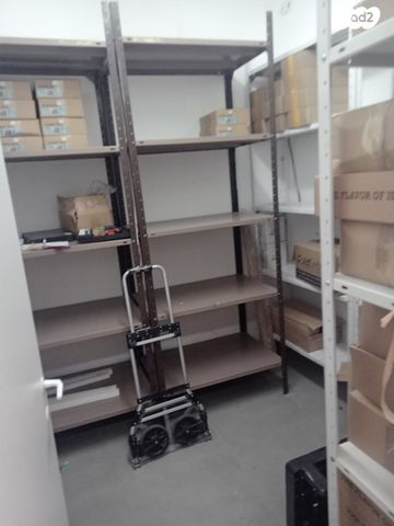 חנויות/ שטח מסחרי, מרדכי אנילביץ' 25, קרית ויצמן, רעננה