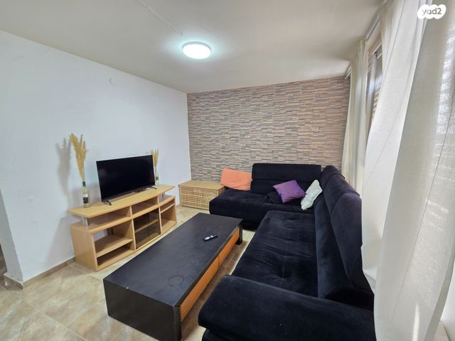 דירה, יצחק רגר, שכונה ד', באר שבע