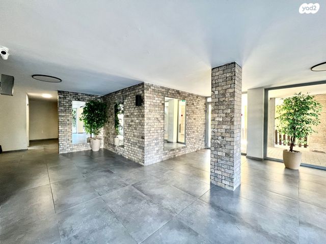 דירה, לוי אשכול 23, נאות שקד, נתניה