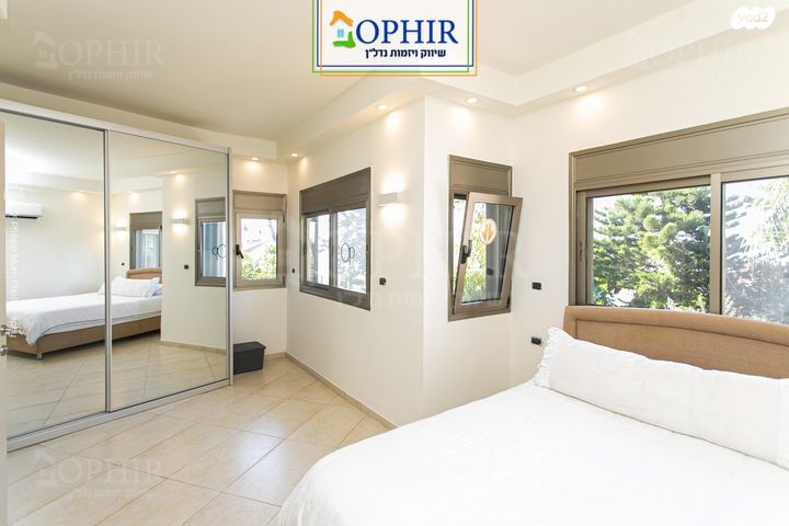 דו משפחתי, פרץ ברנשטיין 17, רמת אשכול, חיפה