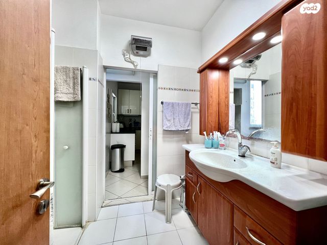 דירה, לוי אשכול 23, נאות שקד, נתניה