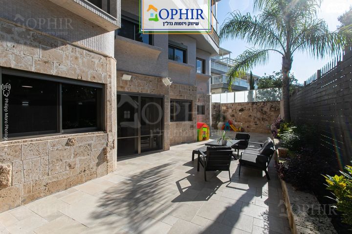 פרץ ברנשטיין 17