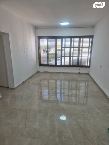 דרך יד לבנים 