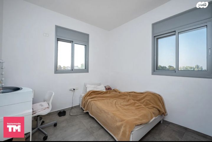 דו משפחתי, נווה אשר, פרדס חנה כרכור