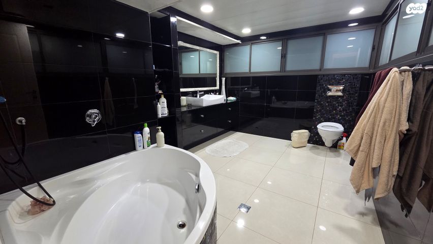 גג/ פנטהאוז, הדר, תל גיבורים, חולון