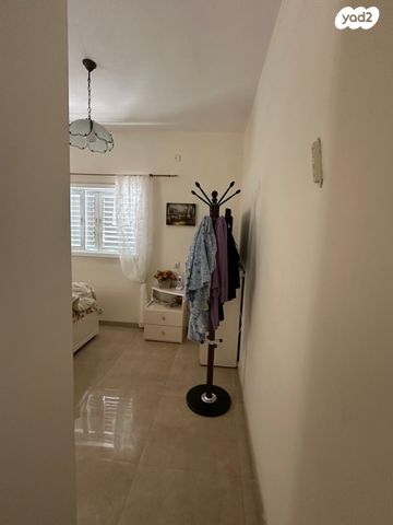 דירה, בית וגן, לב העיר, בת ים