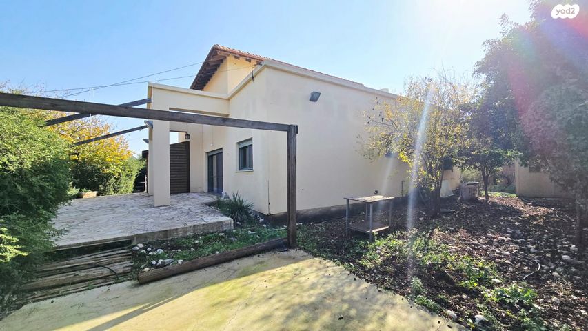 בית פרטי/ קוטג', האלה, כפר חנניה