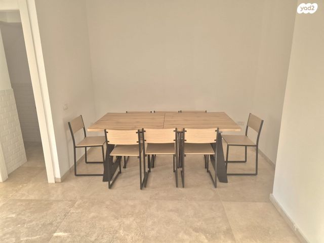 בית פרטי/ קוטג', קרית יערים, רמת השרון