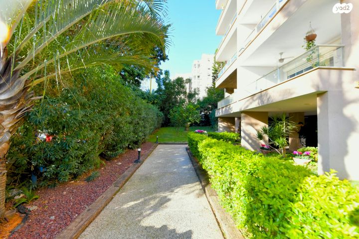 דירה, התבור, גבעת סביון, גני תקווה