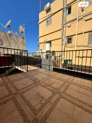 טריפלקס, הראובני 18, עג'מי, גבעת העליה, תל אביב יפו