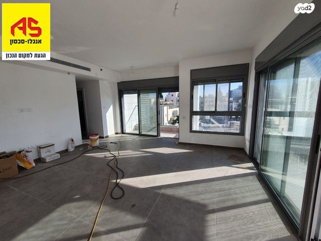 גג/ פנטהאוז, אריה לייב יפה, הרצליה הירוקה, נווה עובד, הרצליה