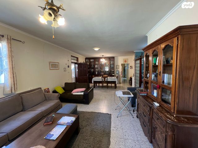 בית פרטי/ קוטג', פרדס חנה כרכור