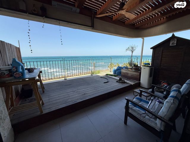 יוברט המפרי 