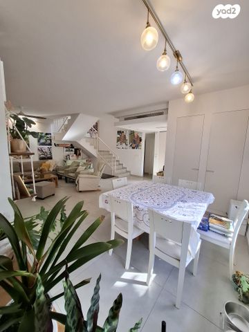 דו משפחתי, נוף הדר, כפר יונה