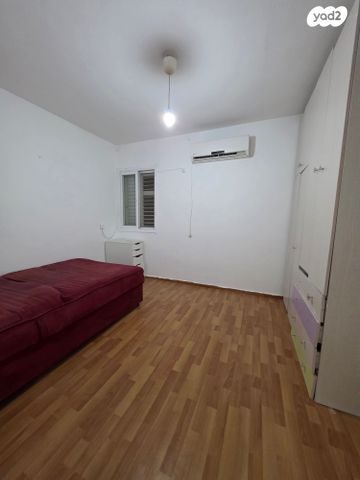 דירה, שדרות רוברט סולד 1, קרית ים  א', קרית ים