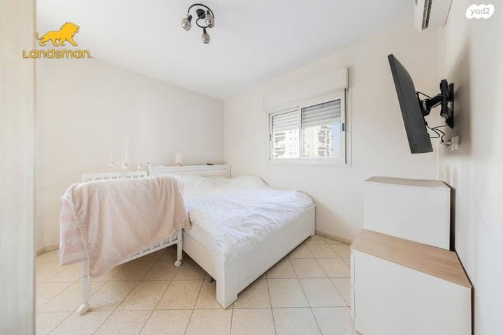 דירה, העצמאות 22, רמב"ם, ראש העין