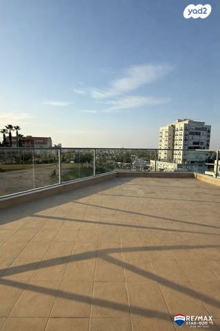 גג/ פנטהאוז, פנחס רוזן, הרצליה ב', הרצליה