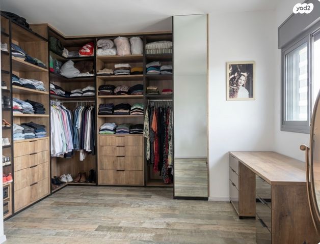 גג/ פנטהאוז, ישעיהו הנביא 22, הנביאים, מודיעין מכבים רעות