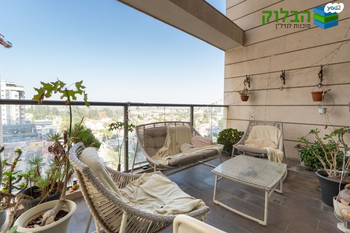 דירה, שלמה אלירז, רמב"ם, ראשון לציון