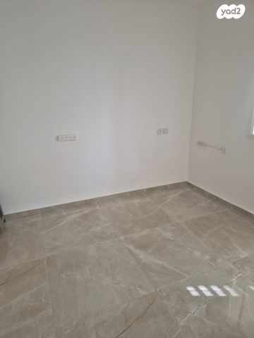 דירה, דרך יד לבנים, תל עמל, חיפה