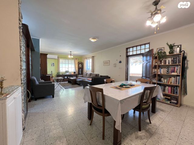 בית פרטי/ קוטג', פרדס חנה כרכור