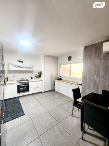 רחובות המדע