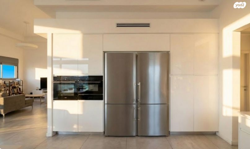 גג/ פנטהאוז, ישעיהו הנביא 22, הנביאים, מודיעין מכבים רעות