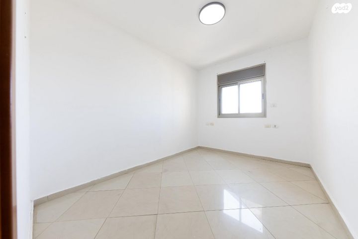 דירה, מנחם בגין, קרית רבין, חולון