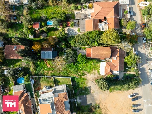 דו משפחתי, נווה אשר, פרדס חנה כרכור