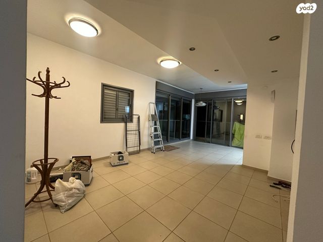 דירה, יד לבנים, רמת גן