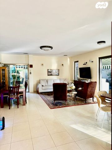 בית פרטי/ קוטג', קרית אונו