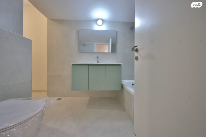 דירה, השקד, קרית חיים מזרחית, חיפה