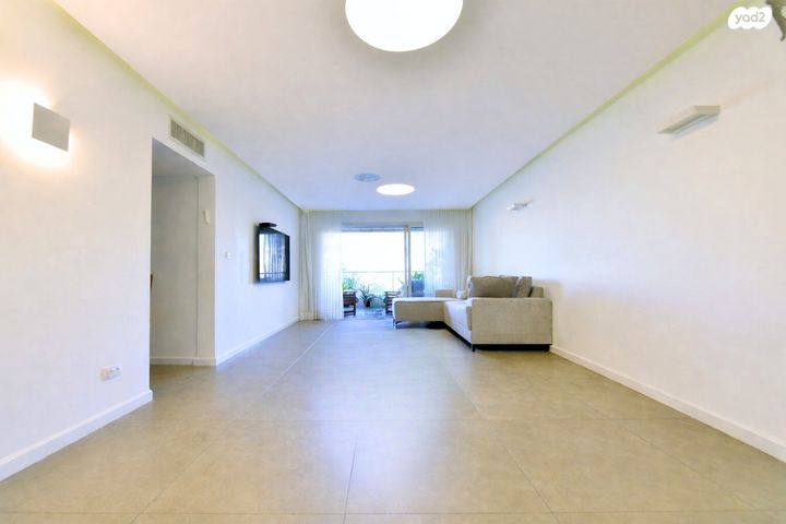 דירה, התבור, גבעת סביון, גני תקווה