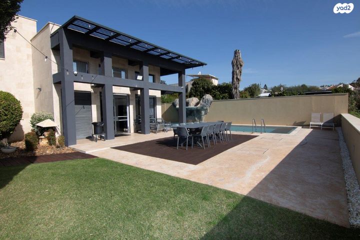 בית פרטי/ קוטג', אביב, ראש העין