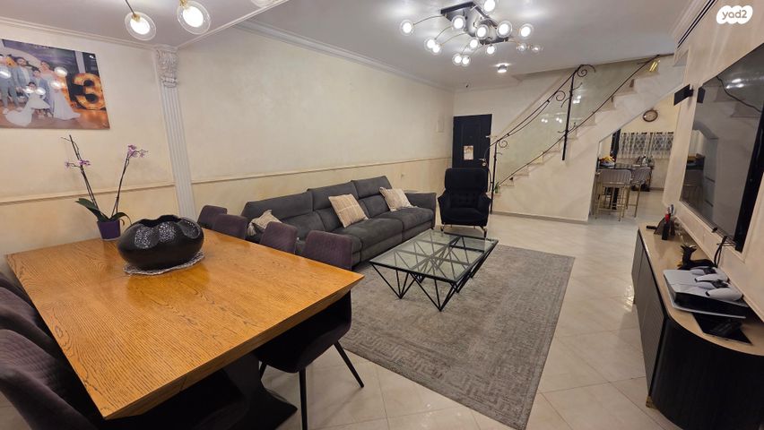 גג/ פנטהאוז, הדר, תל גיבורים, חולון