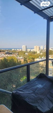 דירה, קדושי דמשק, חיפה