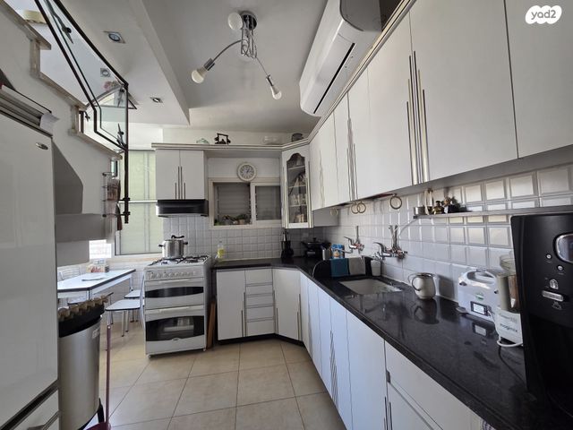 גג/ פנטהאוז, רשב"ם 8, קרית נדבורנא, בני ברק