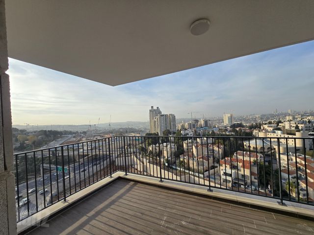 דירה למכירה בירושלים (תיווך) — 2