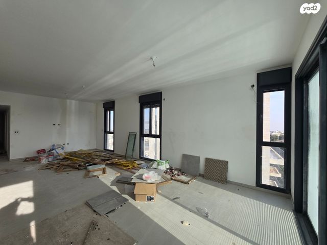 גג/ פנטהאוז, יצחק ארנסט נבנצל, מורדות ארנונה, ירושלים