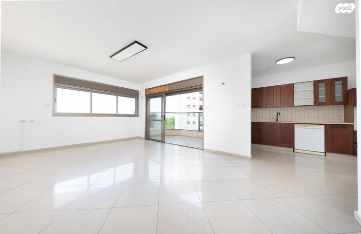 דירה, מנחם בגין, קרית רבין, חולון