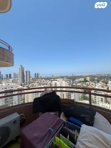 דירה, רש"י, נחלת גנים, רמת גן