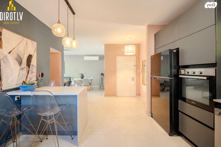 דירה, עמק ברכה, נחלת יצחק, תל אביב יפו